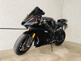 Yamaha YZF-R6 - YAMAHA R6