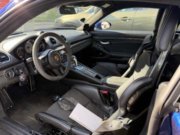 صورة 5 لـ 2022 Porsche CAYMAN