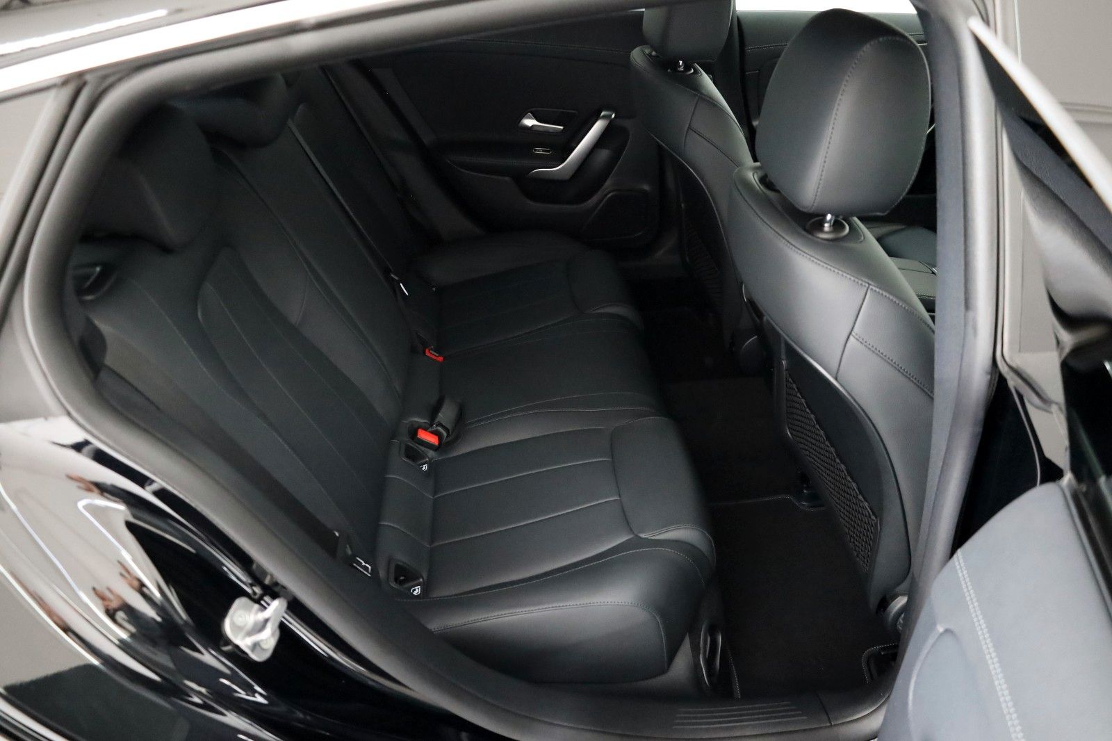 Fahrzeugabbildung Mercedes-Benz CLA 200d SB Leder,Navi,LED,SH,Kamera,Park-Paket