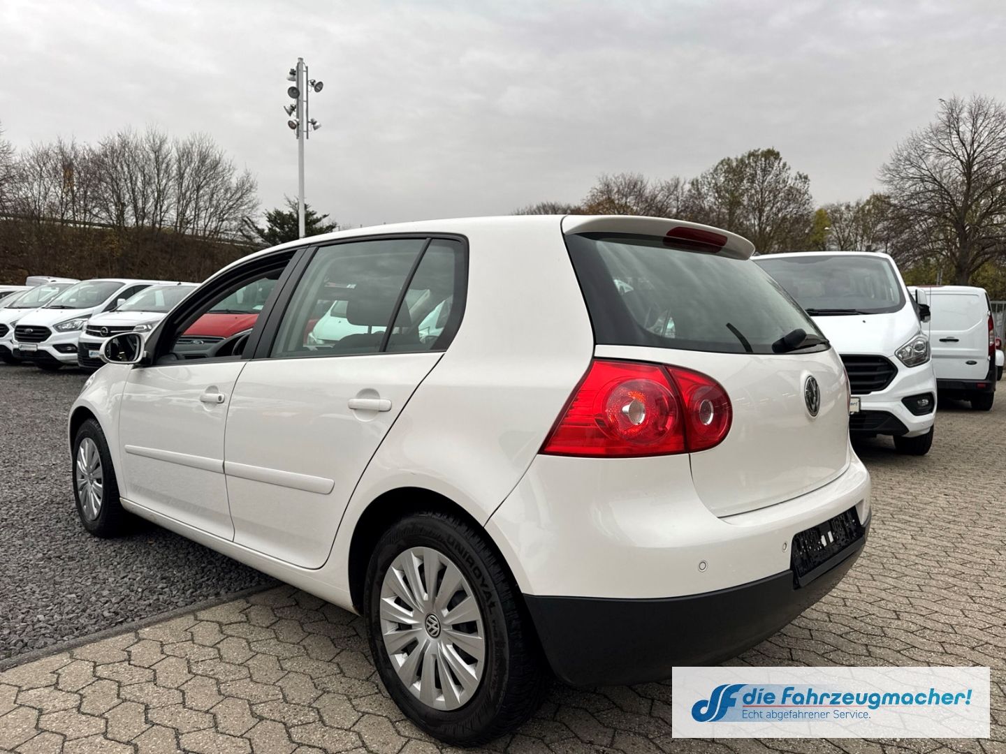Fahrzeugabbildung Volkswagen Golf V Comfortline *GETRIEBESCHADEN* *EXPORT
