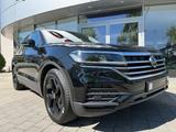 Volkswagen Touareg 3.0 TDI ACC IQ.Drive LED Luft AHK CarPla - Volkswagen Touareg mit Diesel-Antrieb