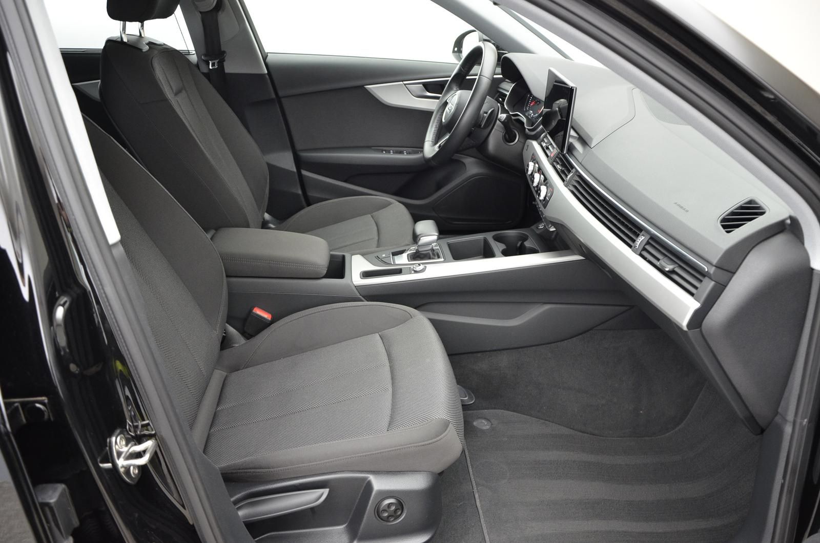 Fahrzeugabbildung Audi A4 Avant 30 TDI 100kW S tronic Navi