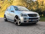 Mercedes-Benz Mercedes Benz W164 ML 63 AMG - gebrauchte Mercedes-Benz ML 63 AMG aus dem Jahr 2007