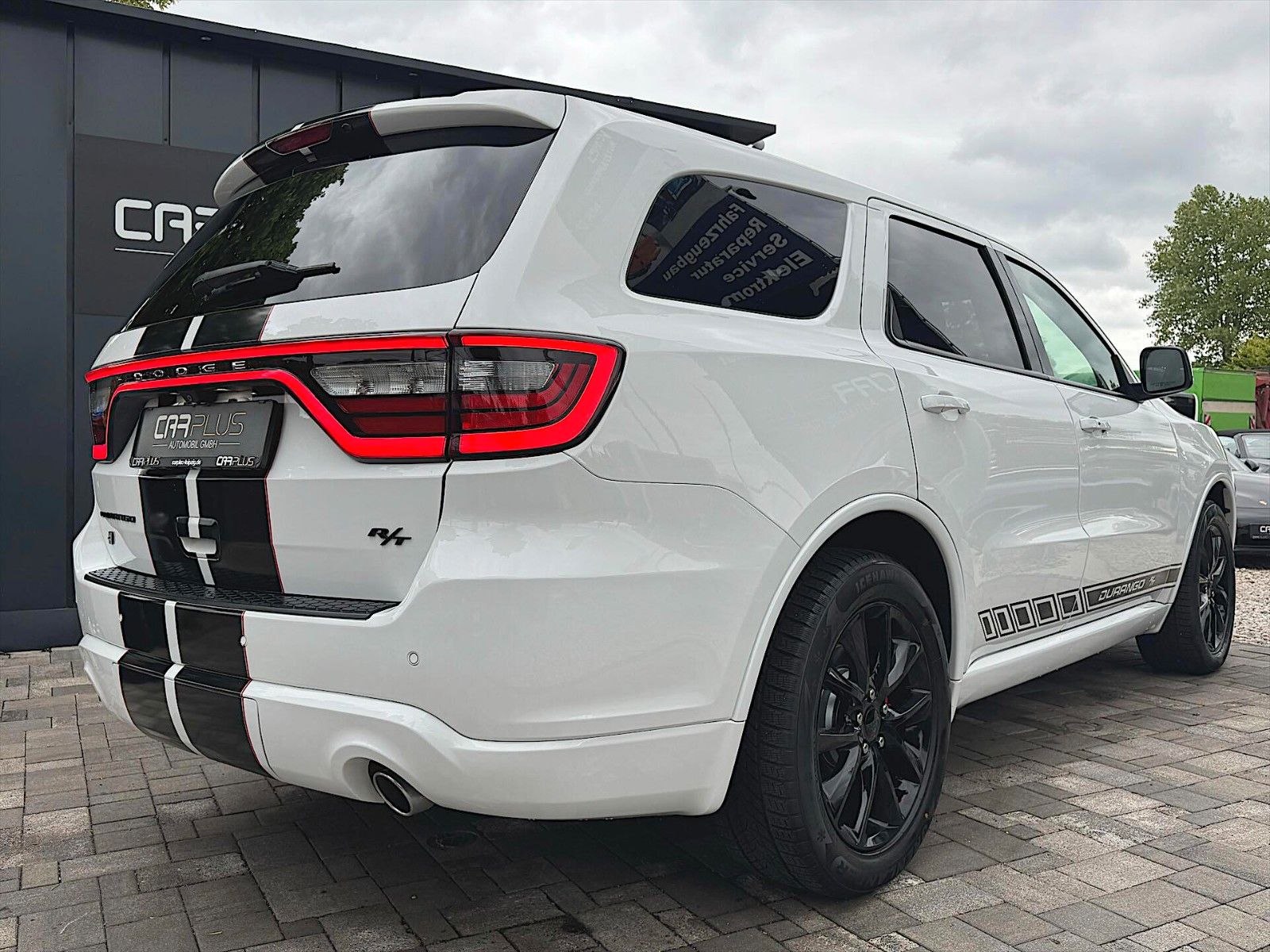 Fahrzeugabbildung Dodge Durango 5.7 V8 R/T 4x4 Night Paket *LED*7 Sitze*