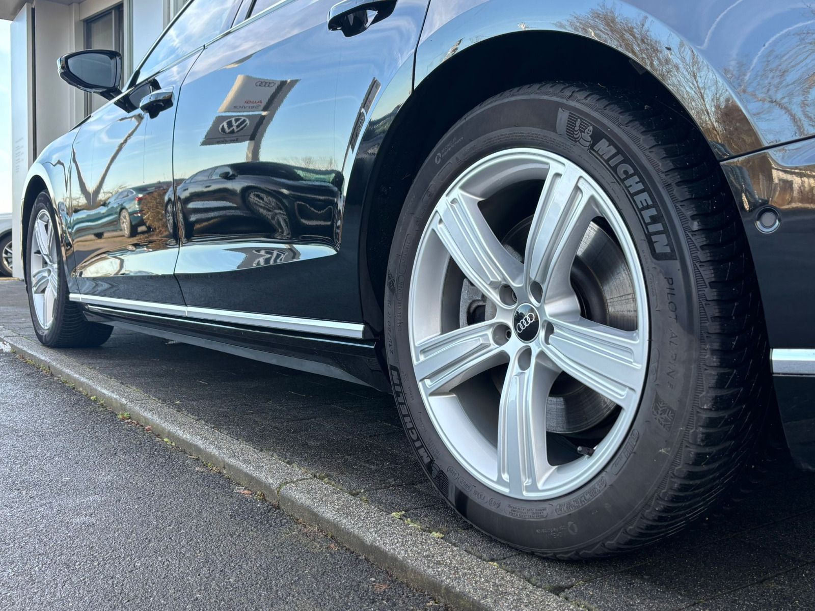 Audi A8 - Bild 8