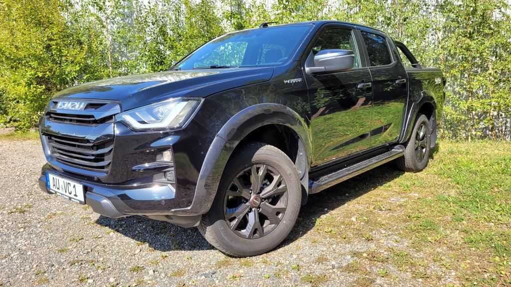 D-Max V-Cross Überrollbügel+Rollo+AHK