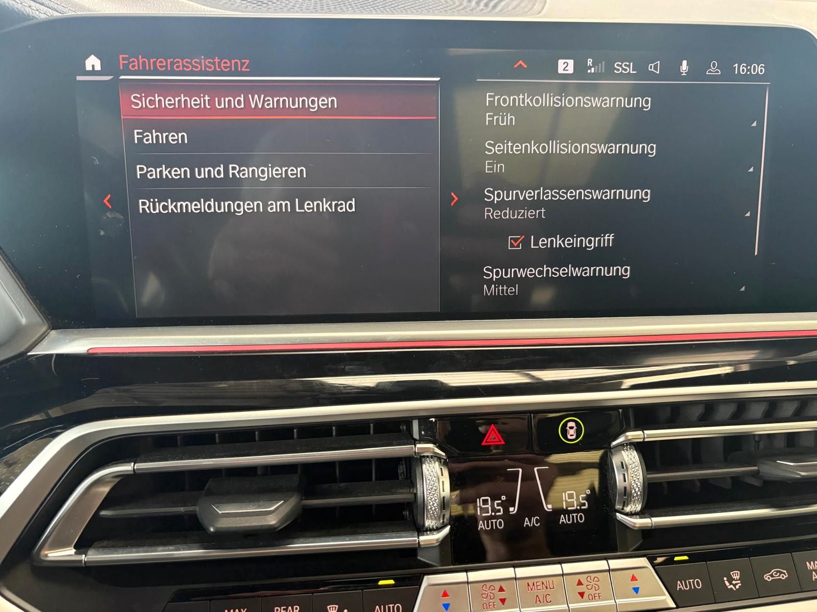 Fahrzeugabbildung BMW X5 xDrive 30 d M SPORT,LASER,SKY-L,AHK,HUD,H&K
