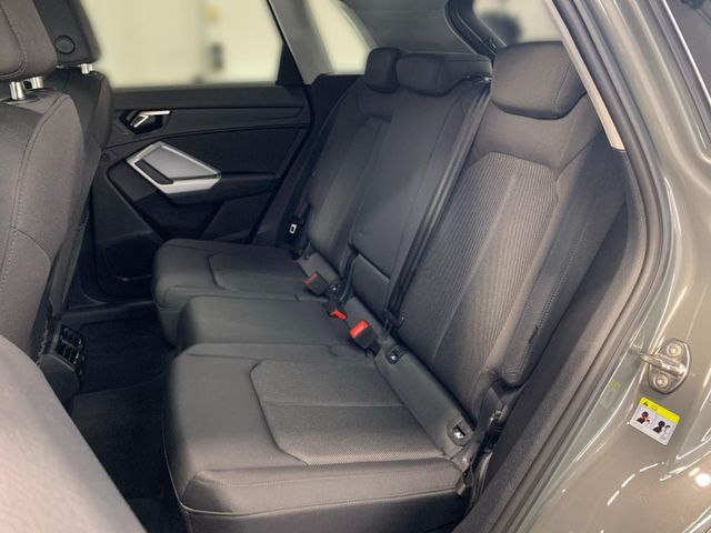 Q3 35 TDI S TRONIC S LINE +LED+KAMERA+NAVI+AHK++