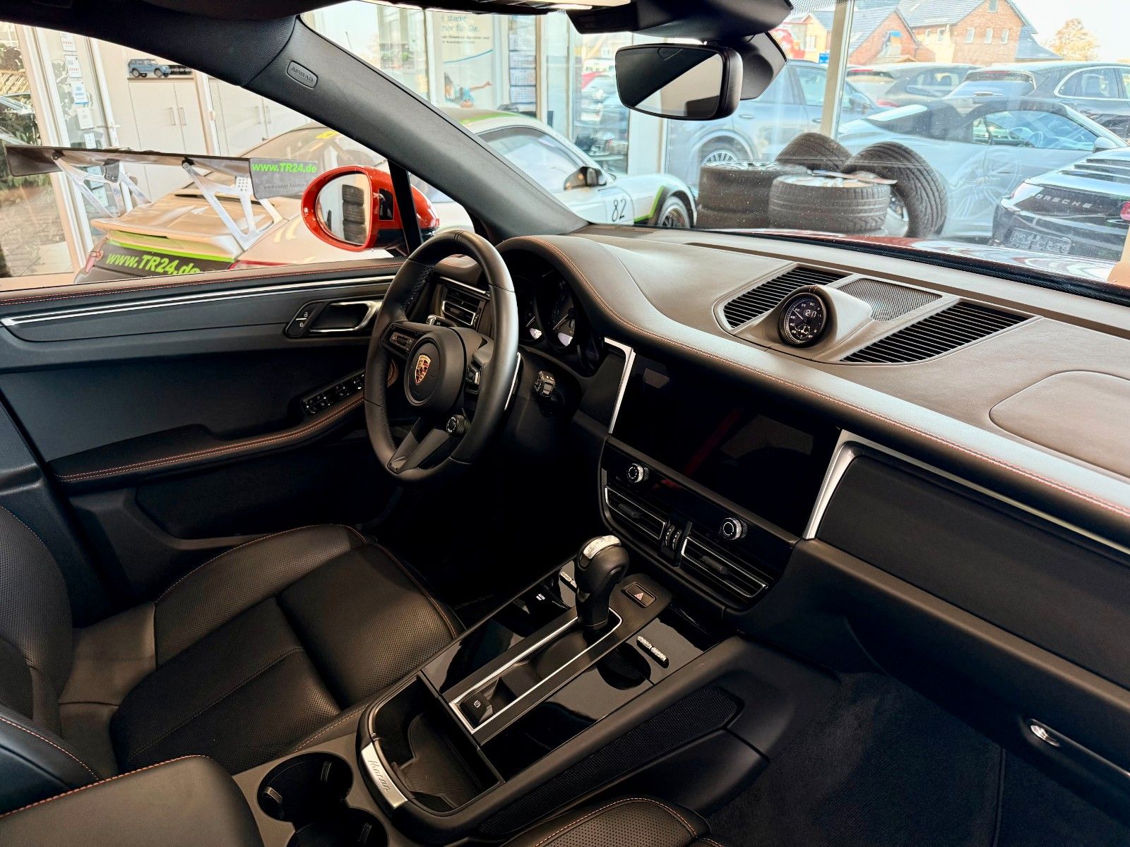Fahrzeugabbildung Porsche Macan S Burmester/ACC/Luftfederung/Panorama/21"
