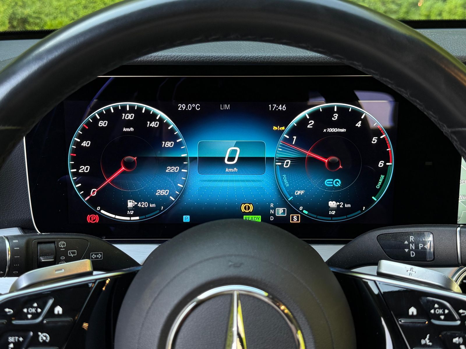 Fahrzeugabbildung Mercedes-Benz E 300 de T 9G NIGHT+LED+SHZ+KAM+AMBI+MBUX+PARK+