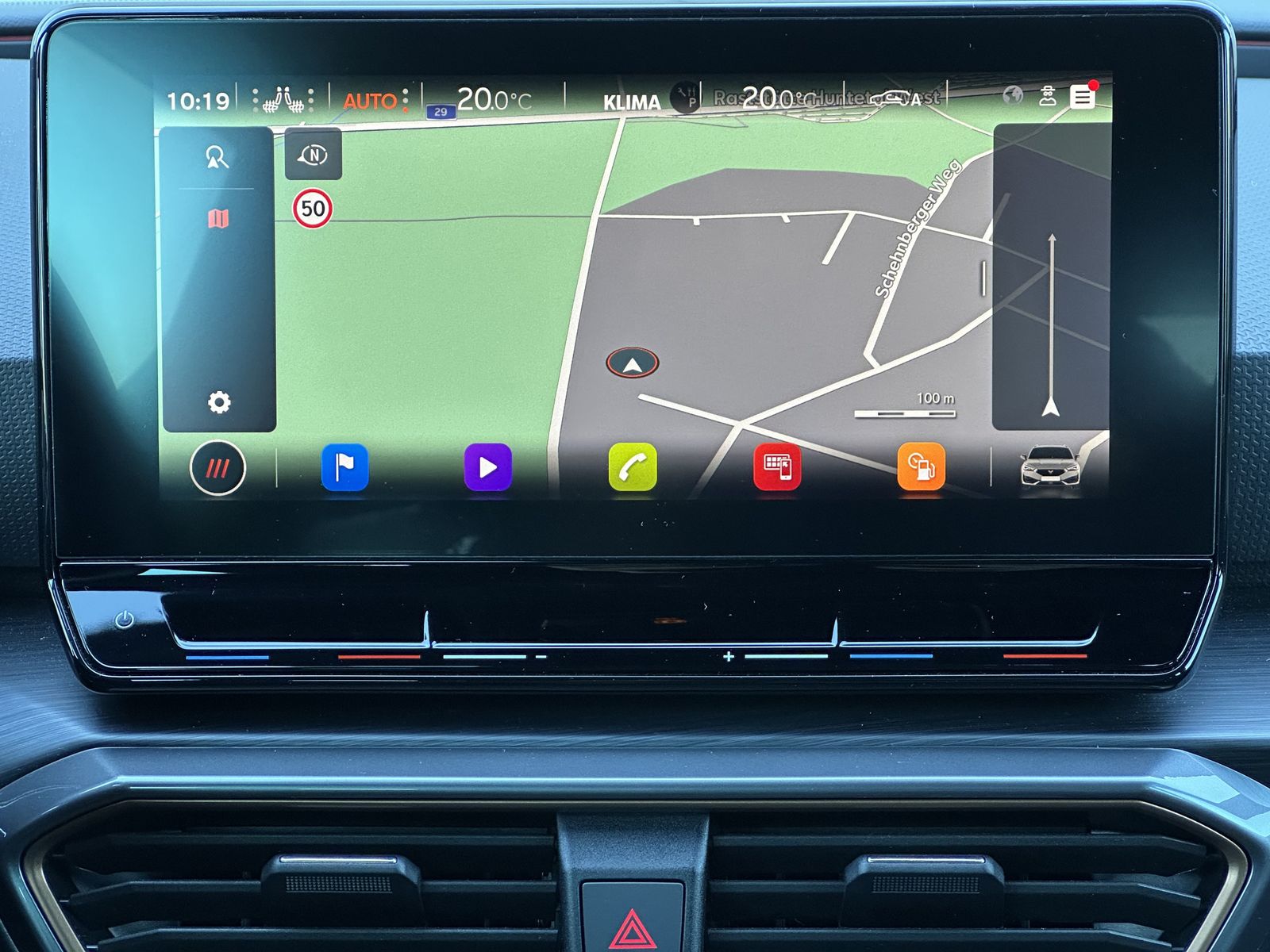 Fahrzeugabbildung CUPRA Leon SpT 2.0 TSI DSG VZ NAV+LED+ACC+VCOCK+LKRHZG
