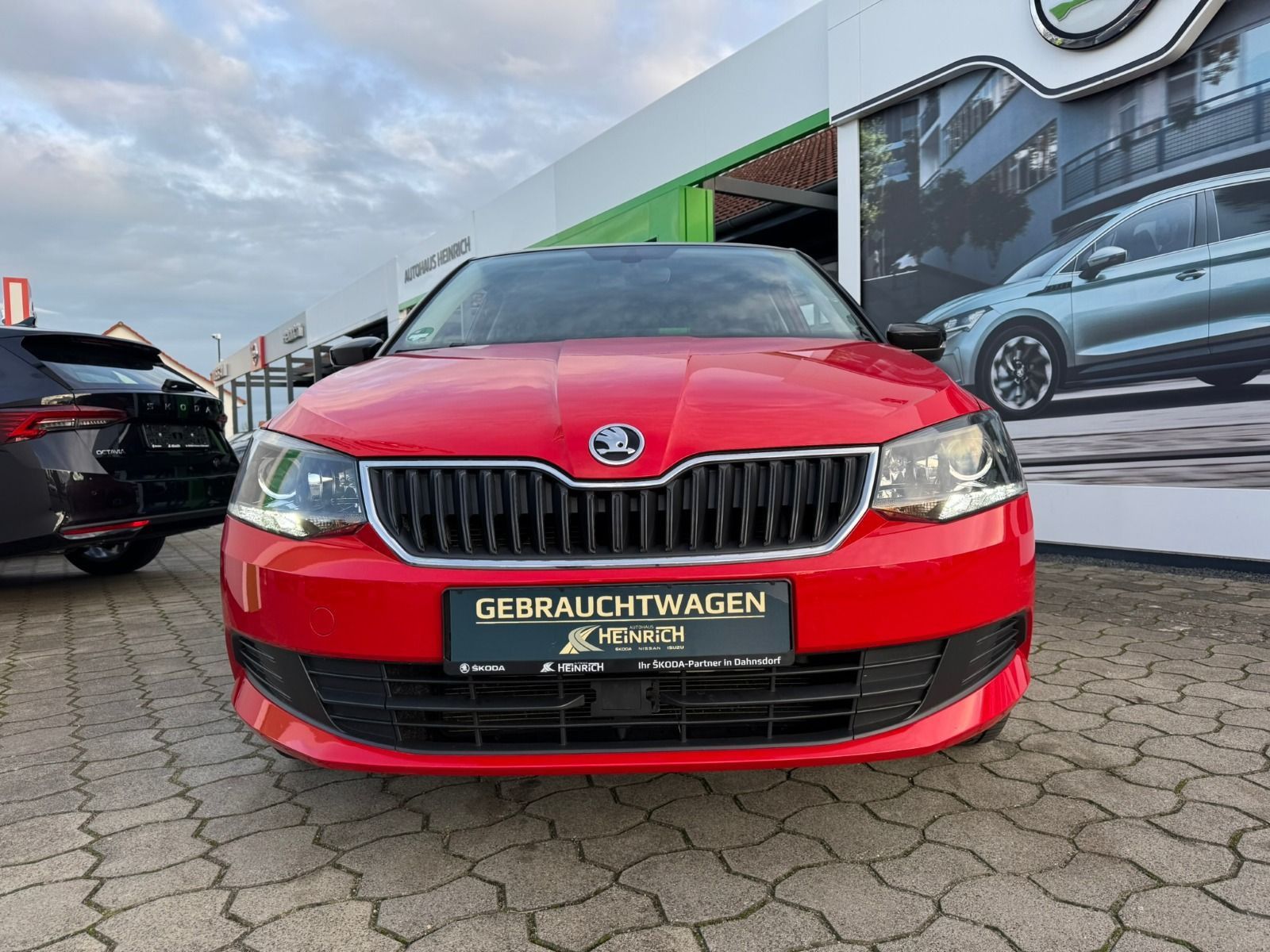 Fahrzeugabbildung SKODA Fabia 1.2l TSI 90PS 5-Gang*SHZ*PDC*