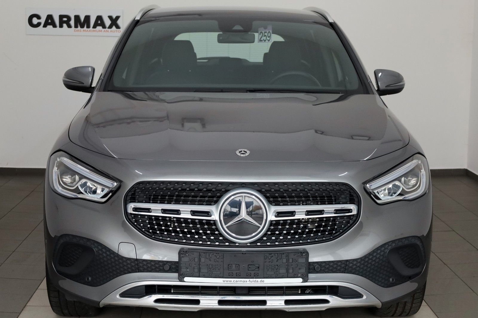 Fahrzeugabbildung Mercedes-Benz GLA 250e Progressive Leder,Navi,LED,Park-Paket