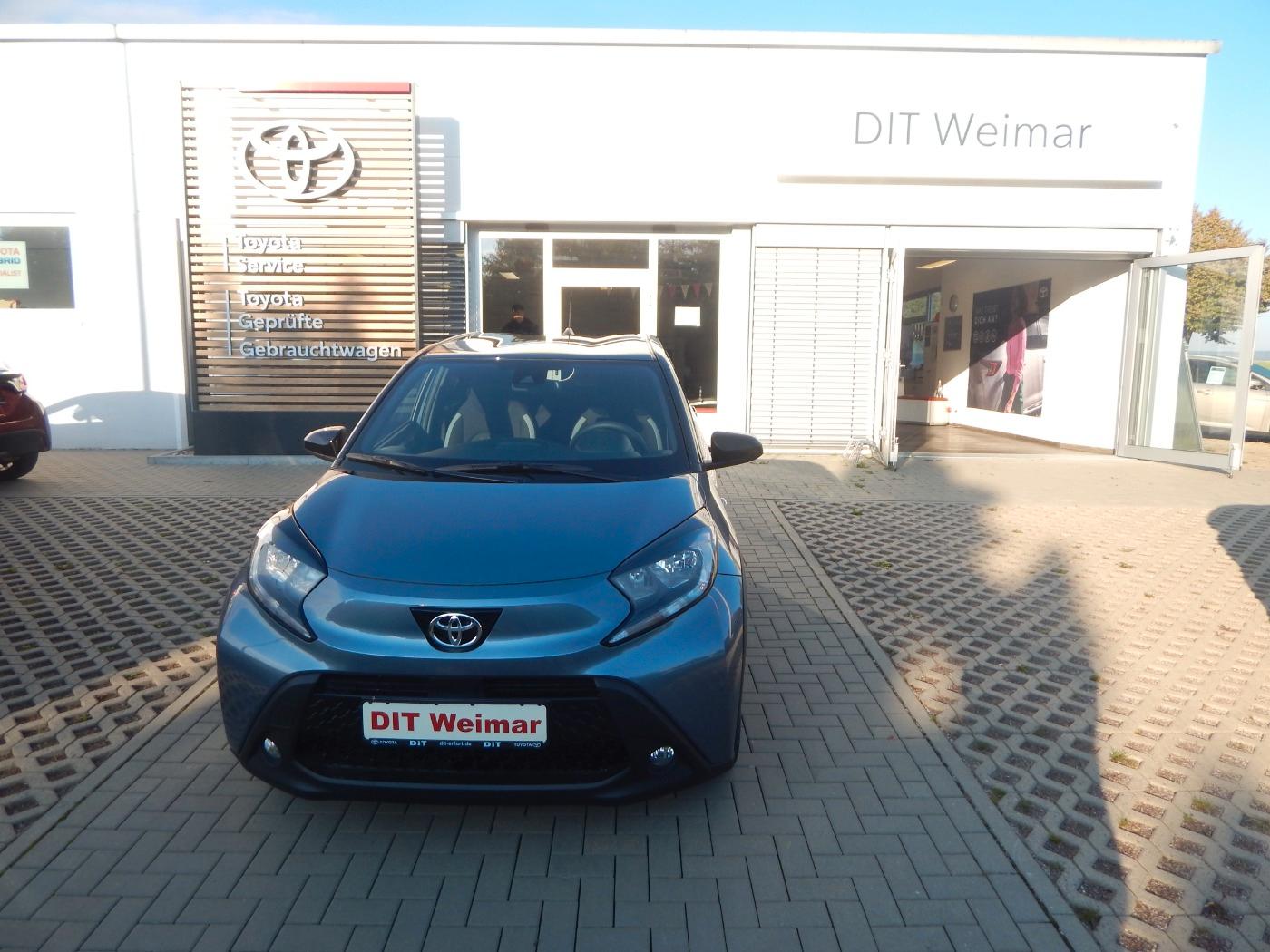 Toyota Aygo 1.0 Teamplayer ACC+Navi+SHZ+Fernlichtass.
