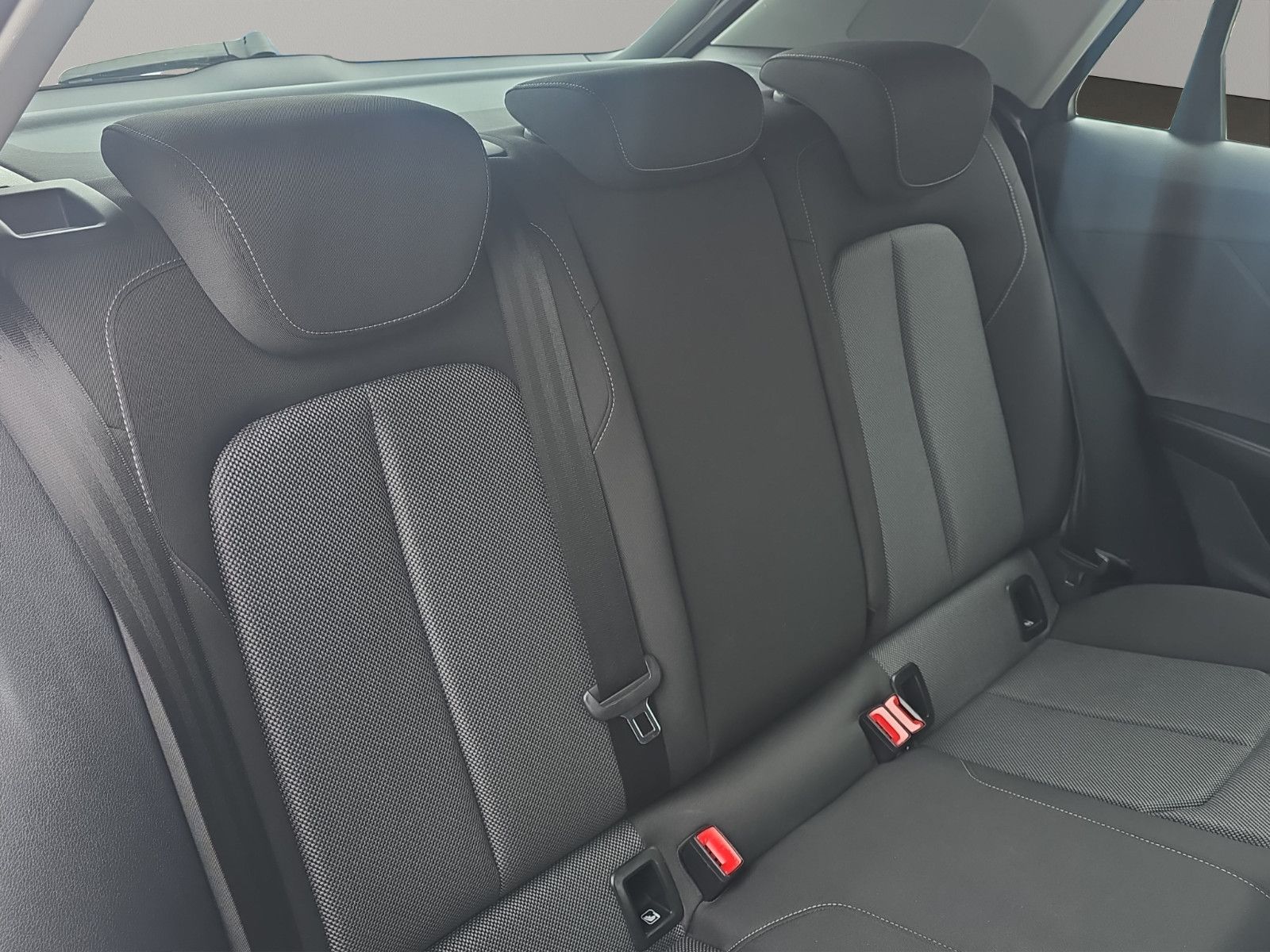 Fahrzeugabbildung Audi Q2 sport ultra  KLIMA PDC SHZ KAMERA SPURASISTEN