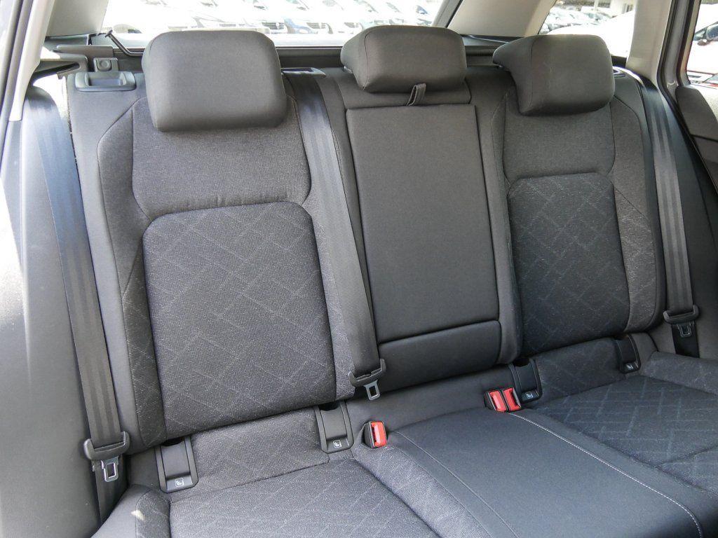 Volkswagen Golf VIII Variant 1.0 TSI Life AHK STHZG Navi AC, миниатюра 5