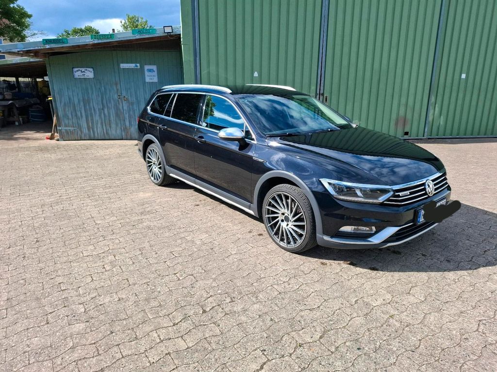 Image of Volkswagen Passat Alltrack