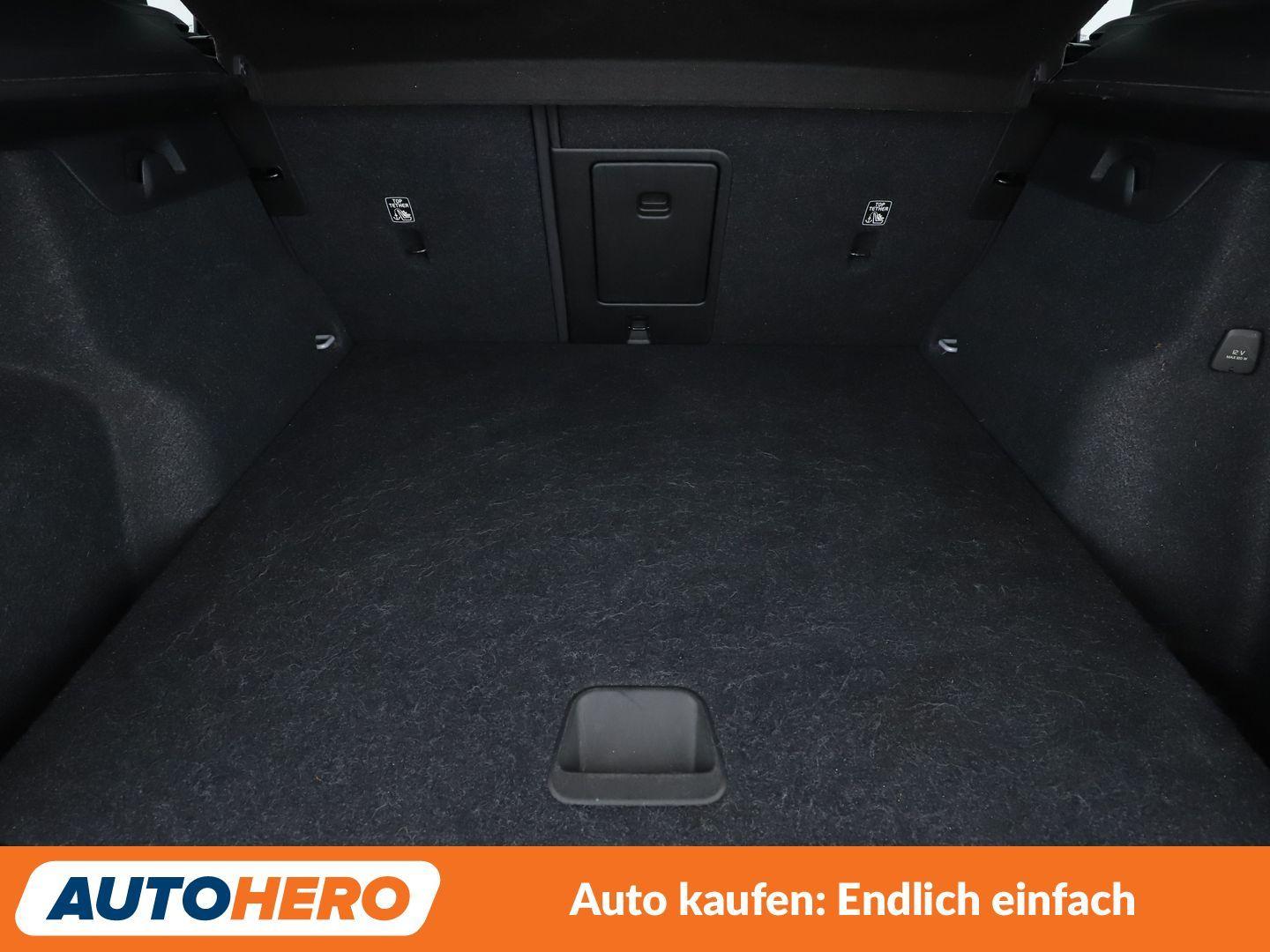 Volvo XC40 2.0 B4 Mild-Hybrid R-Design 2WD Aut.*ACC*, миниатюра 16