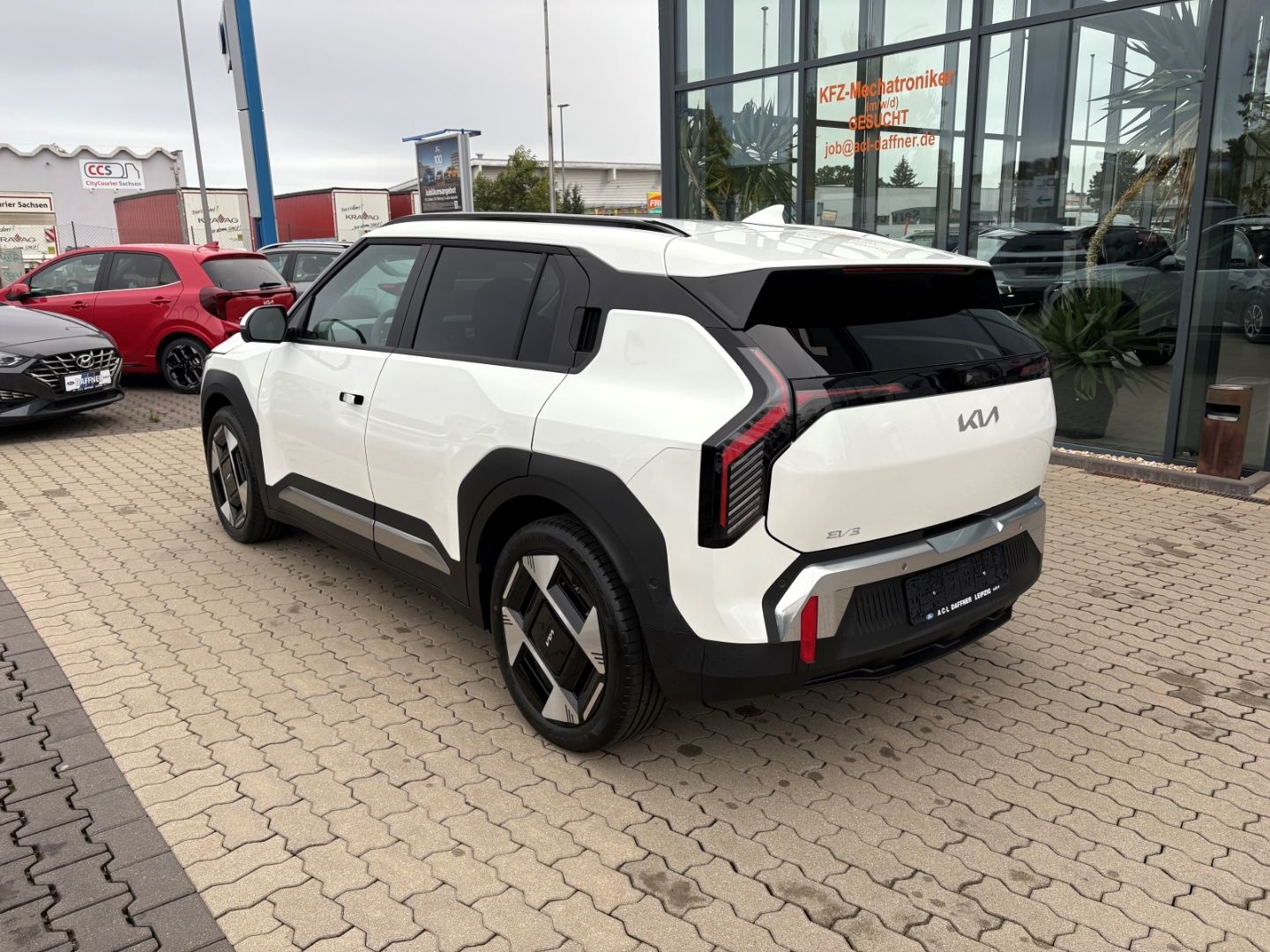 Fahrzeugabbildung Kia EV3 150 kW Earth KLIMA Harman&Kardon TotWinkAss