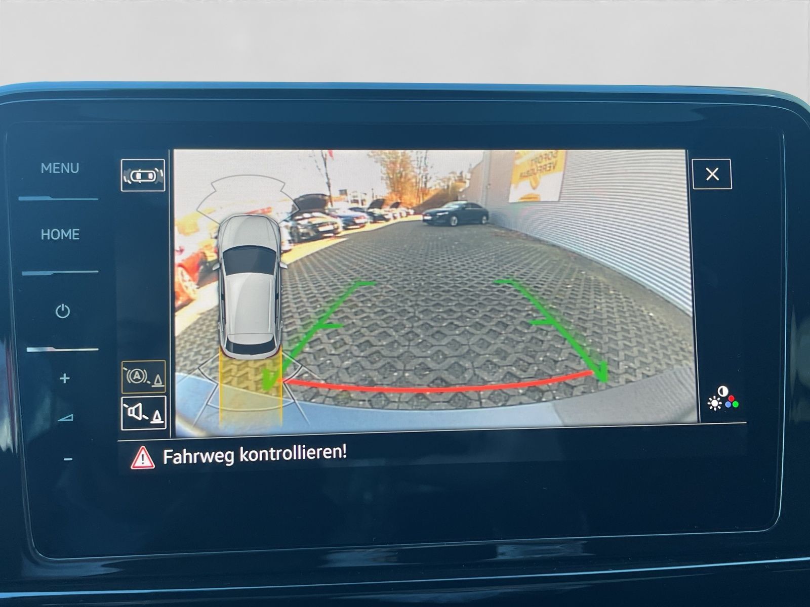 Volkswagen T-Roc - Bild 12