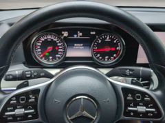 MERCEDES-BENZ E300d Avantg./LED/Burmester/Distr+/Amb/ScheckhMB