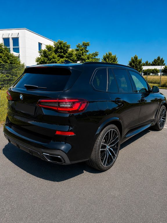 Image of BMW X5