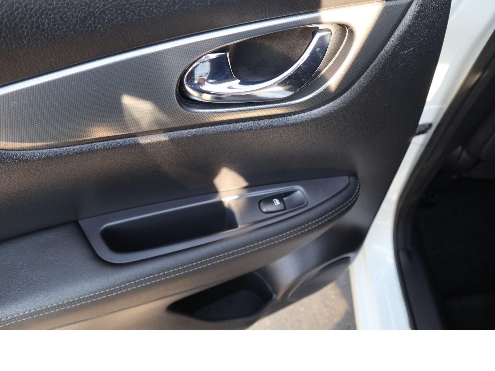 Fahrzeugabbildung Nissan Qashqai N-Connecta Navi Tempo Scheckheftgepflegt