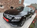 Mercedes-Benz 250 - Mercedes-Benz 250 mit Diesel-Antrieb