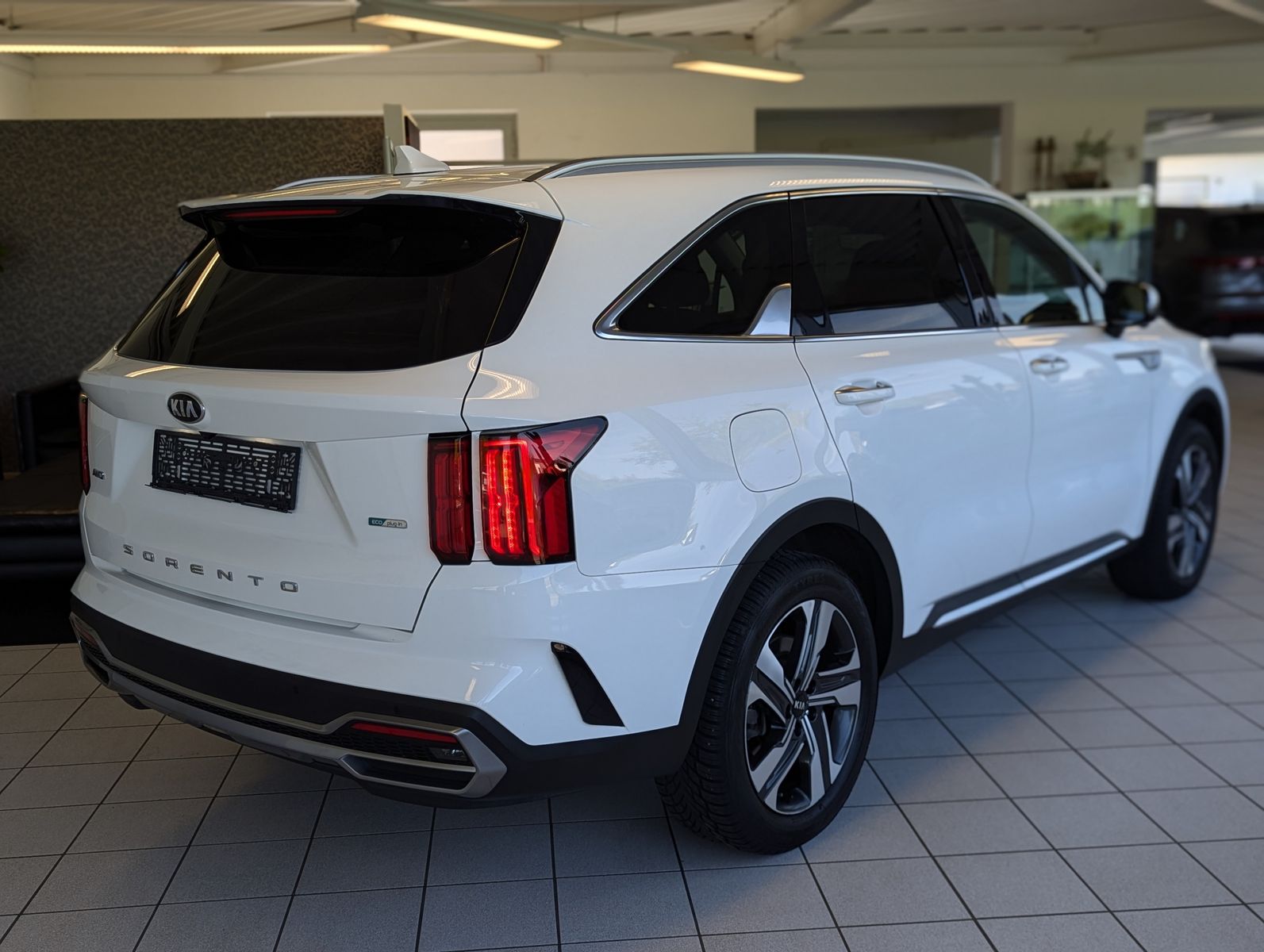 KIA Sorento Spirit 4WD Plug-In Hybrid ACC BOSE 360° - Image 7