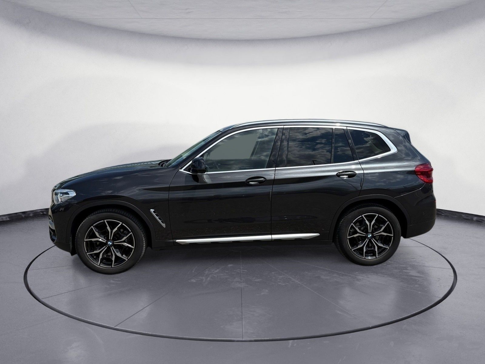 BMW X3 xDrive30d xLine Navi Tempom.aktiv Head Up Sta imagem 2