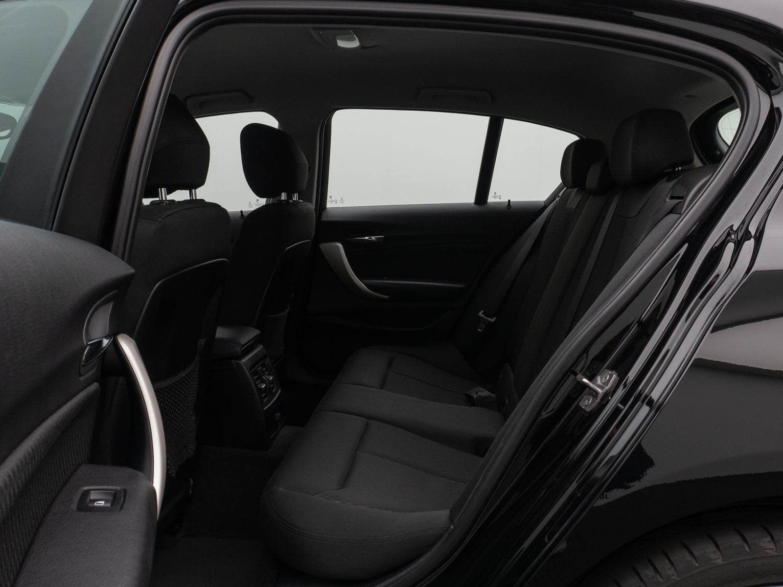 Fahrzeugabbildung BMW 118d Advantage PDChint Sitzhzg Geschwindigkeits