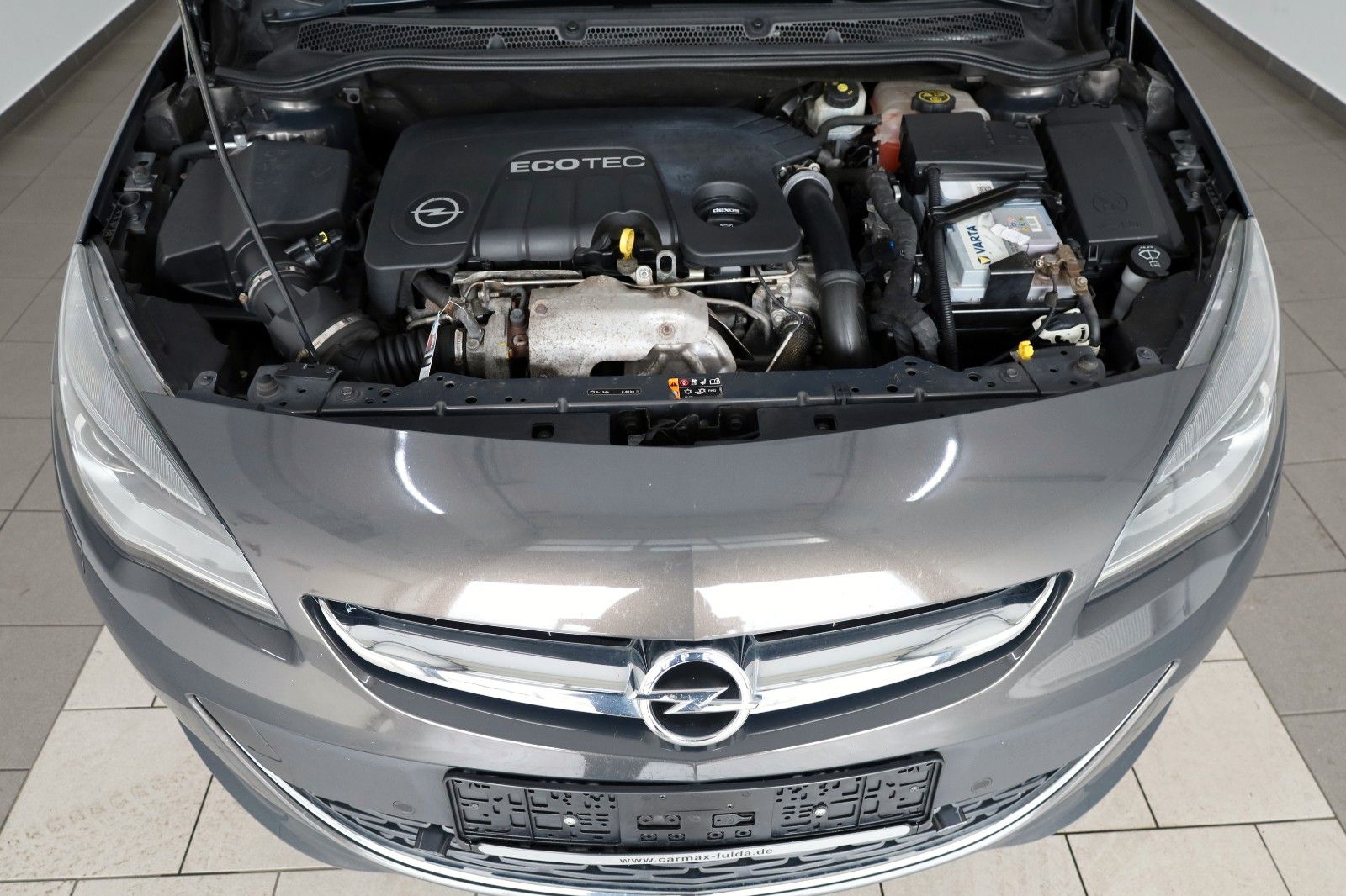 Fahrzeugabbildung Opel Astra J Sports Tourer Exklusiv Navi,SH,PDC,AHK