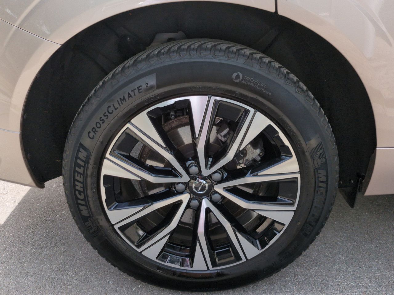 Volvo XC 60 Plus Dark 2WD foto 18