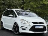 Ford S-Max Titanium-S *Automatik*Bi-Xenon*Pano*2.Hand - Ford S-Max mit Diesel-Antrieb: Kombi, Automatik
