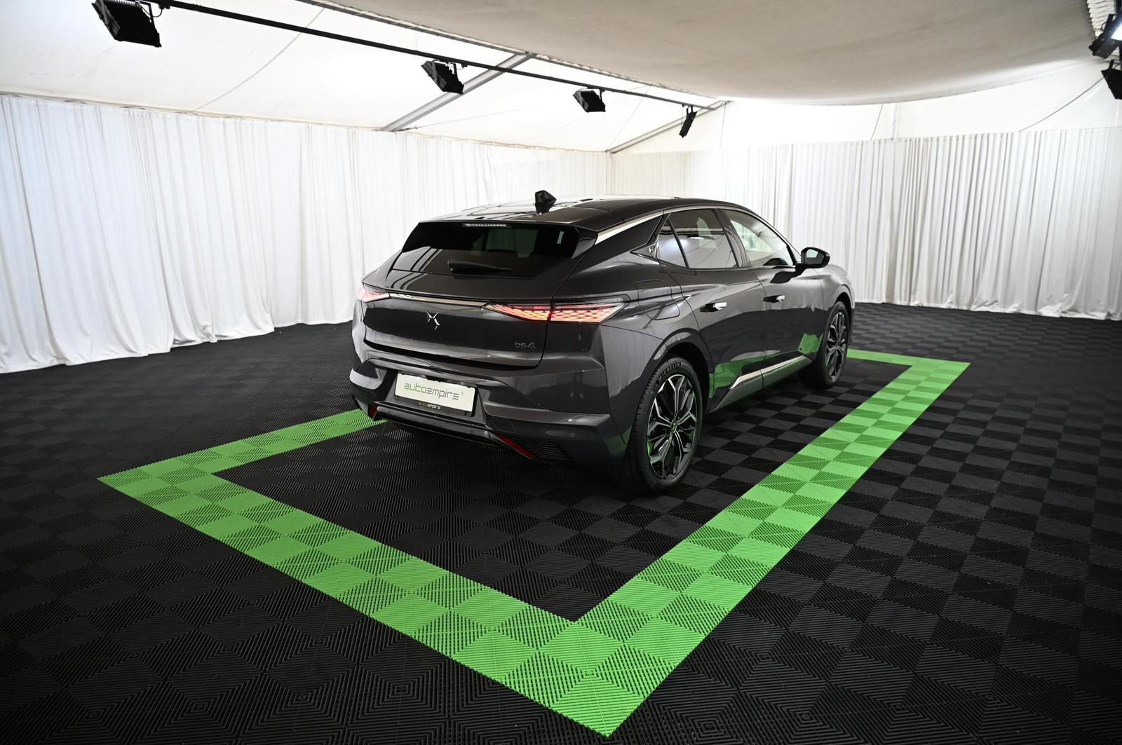 DS Automobiles DS4 1.6 E-Tense 225 Etolie Alcantara UVP 53.000 