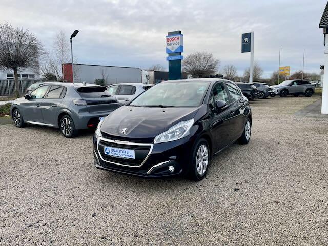 Peugeot 208 Active 1.2 12V e-VTi / Metallic City Paket