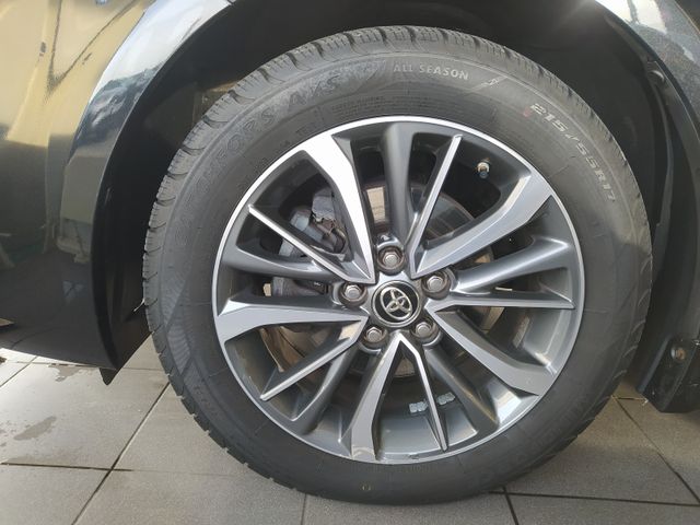 Toyota Avensis  Touring Sports Business Edition – Kamera