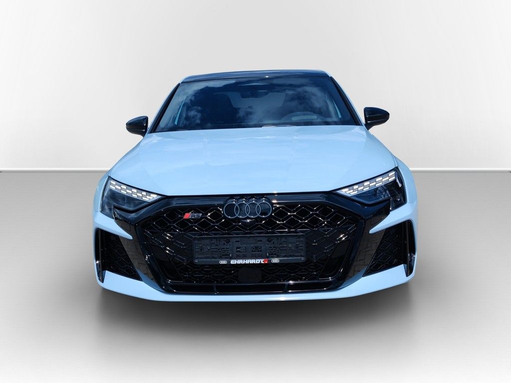 Audi RS3 - Bild 2