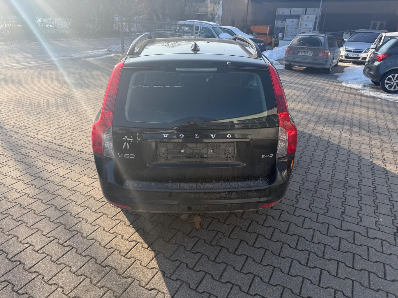Volvo V50 2009 — photo 6