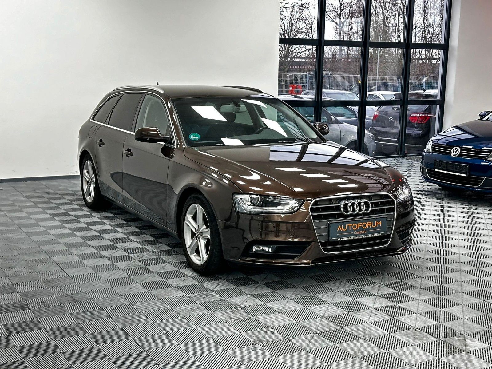 Audi A4 - 1