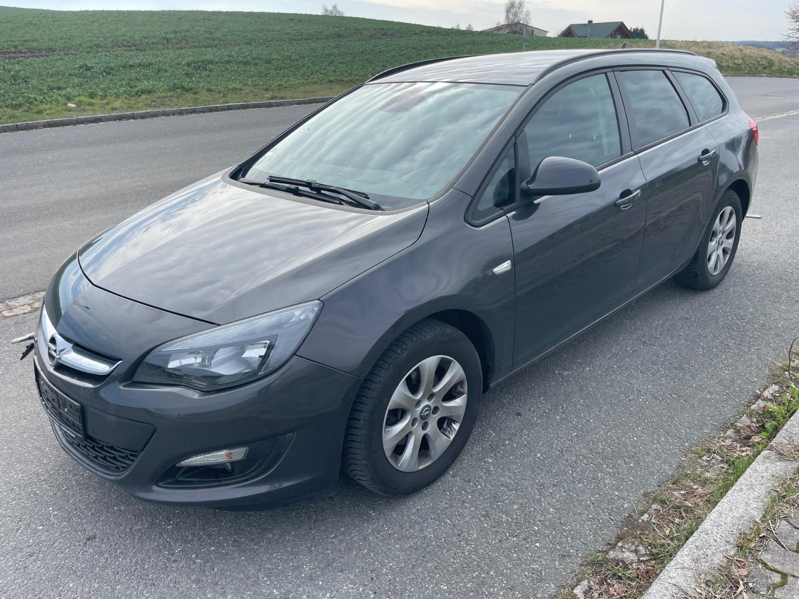 Opel Astra J 1,6 Sports Tourer Style / Euro6
