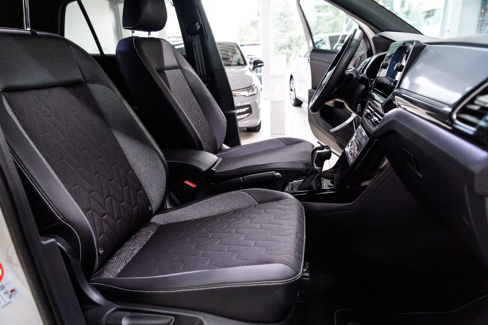 Fahrzeugabbildung Volkswagen T-Cross Goal 1.0 TSI DSG LED+AHK+NAVI+SHZ+ACC