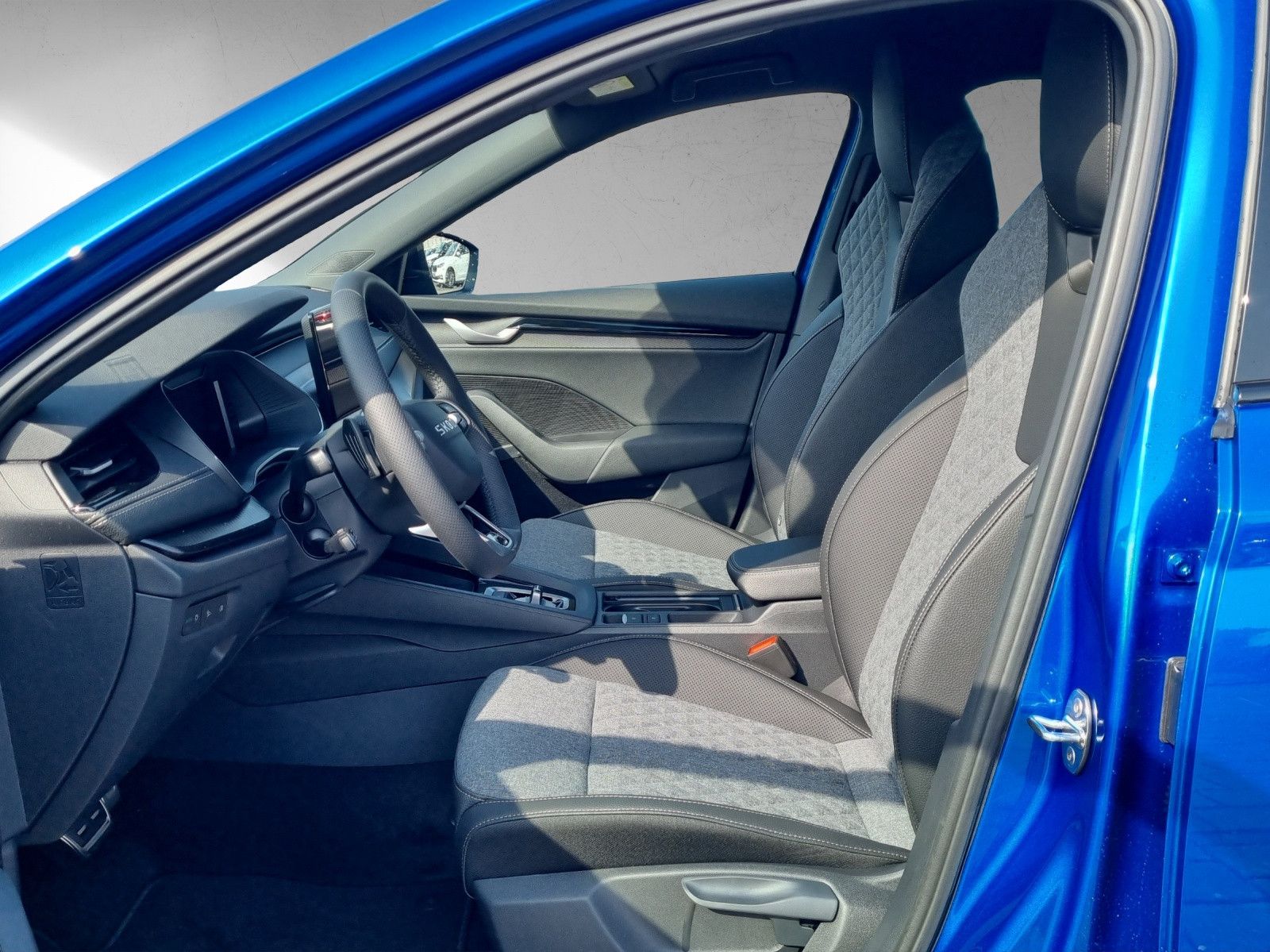 Fahrzeugabbildung SKODA Octavia Combi Sportline 2,0 TDI AHK CANTON