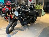 Triumph Street Scrambler 2018 - TRIUMPH TR2
