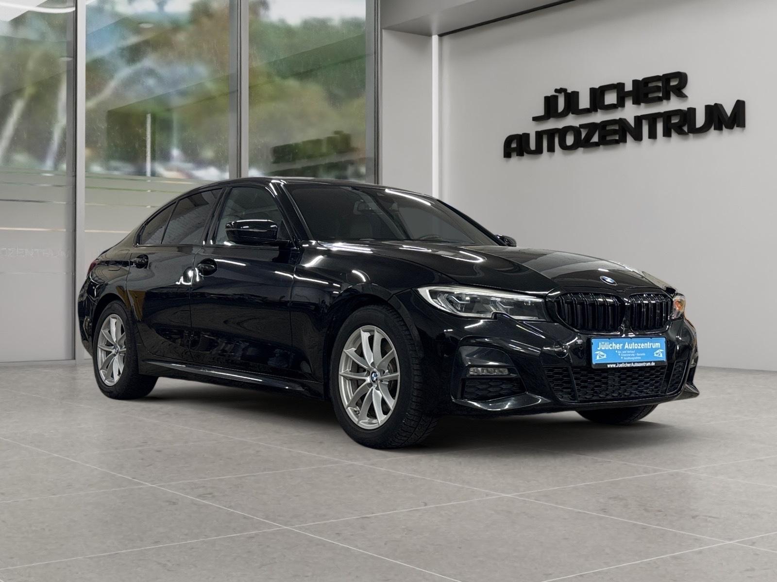 BMW 330i xDrive M Sport Automatic, Sportsitze