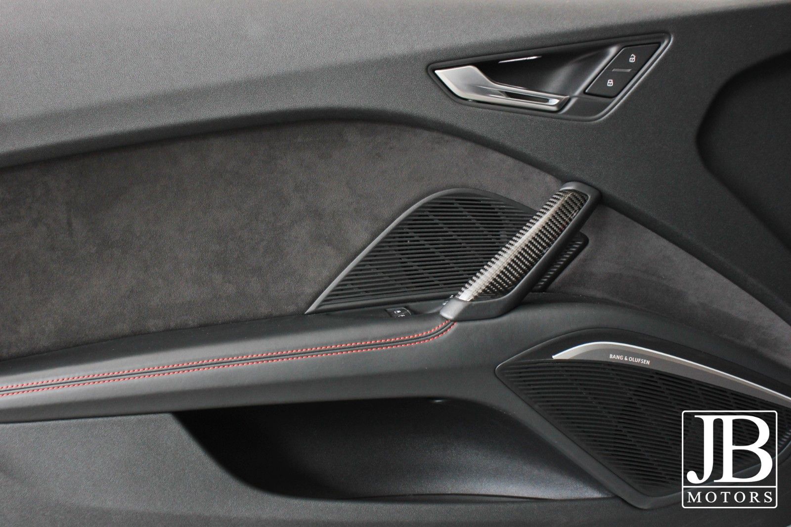Fahrzeugabbildung Audi TT RS Coupe quattro APR B&O Kamera