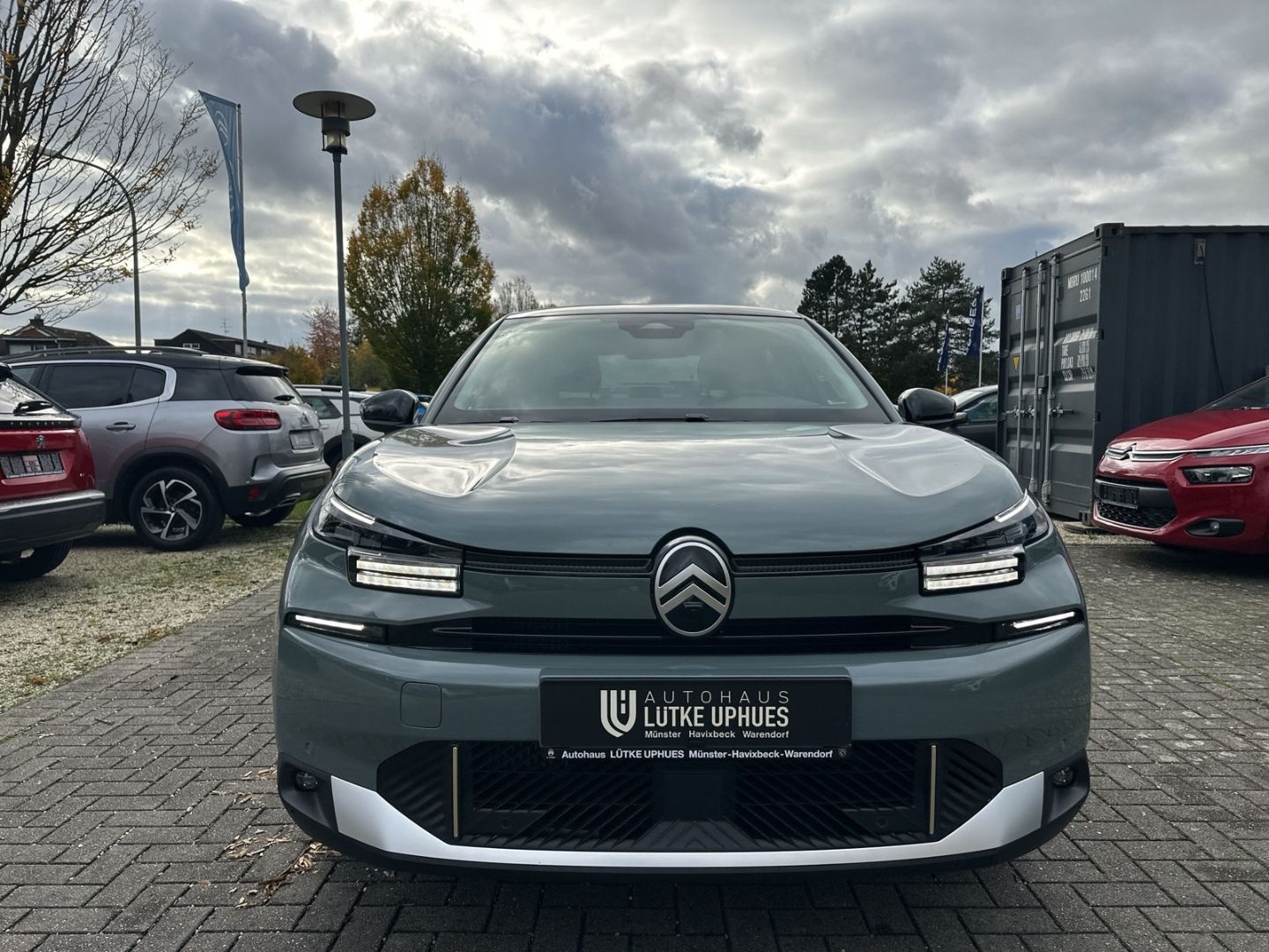 Fahrzeugabbildung Citroën C4 X Max Hybrid 145 El. Pano Navi CarPlay SHZ