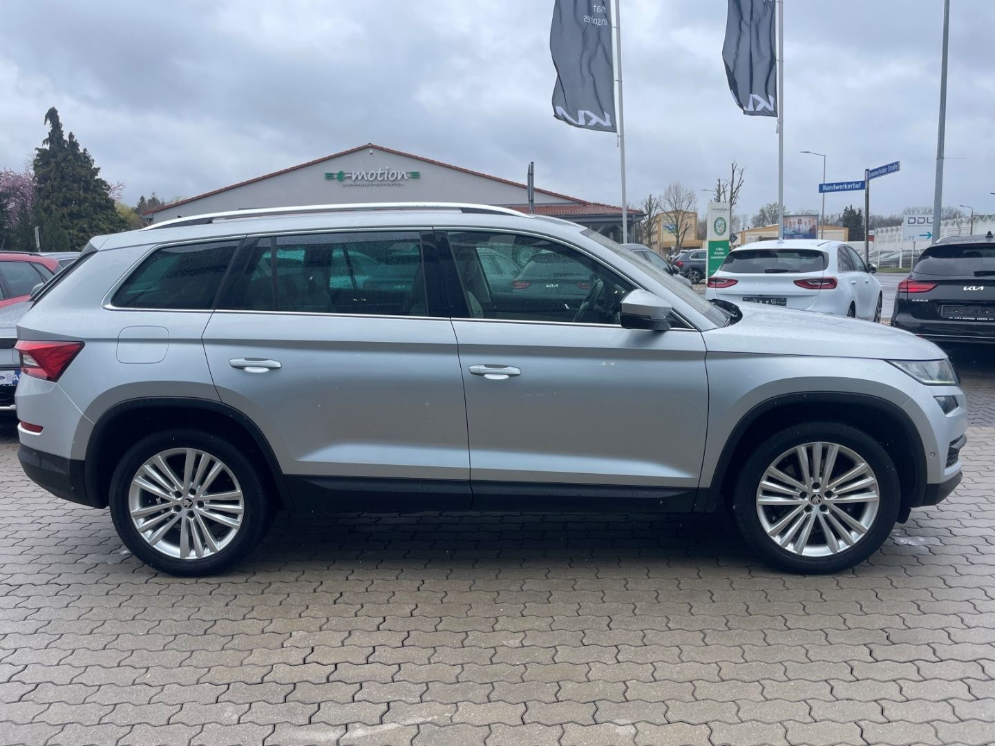 Fahrzeugabbildung SKODA Kodiaq Style 4x4 7-Sitzer Memory Sitzheiz&klima