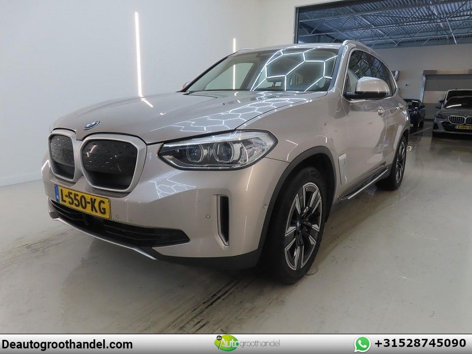BMW iX3 Executive 80 kWh Pano