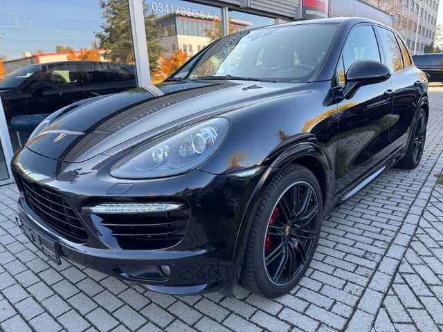 Porsche Cayenne GTS V8 Tip-Tronic 92A Panorama-Dach